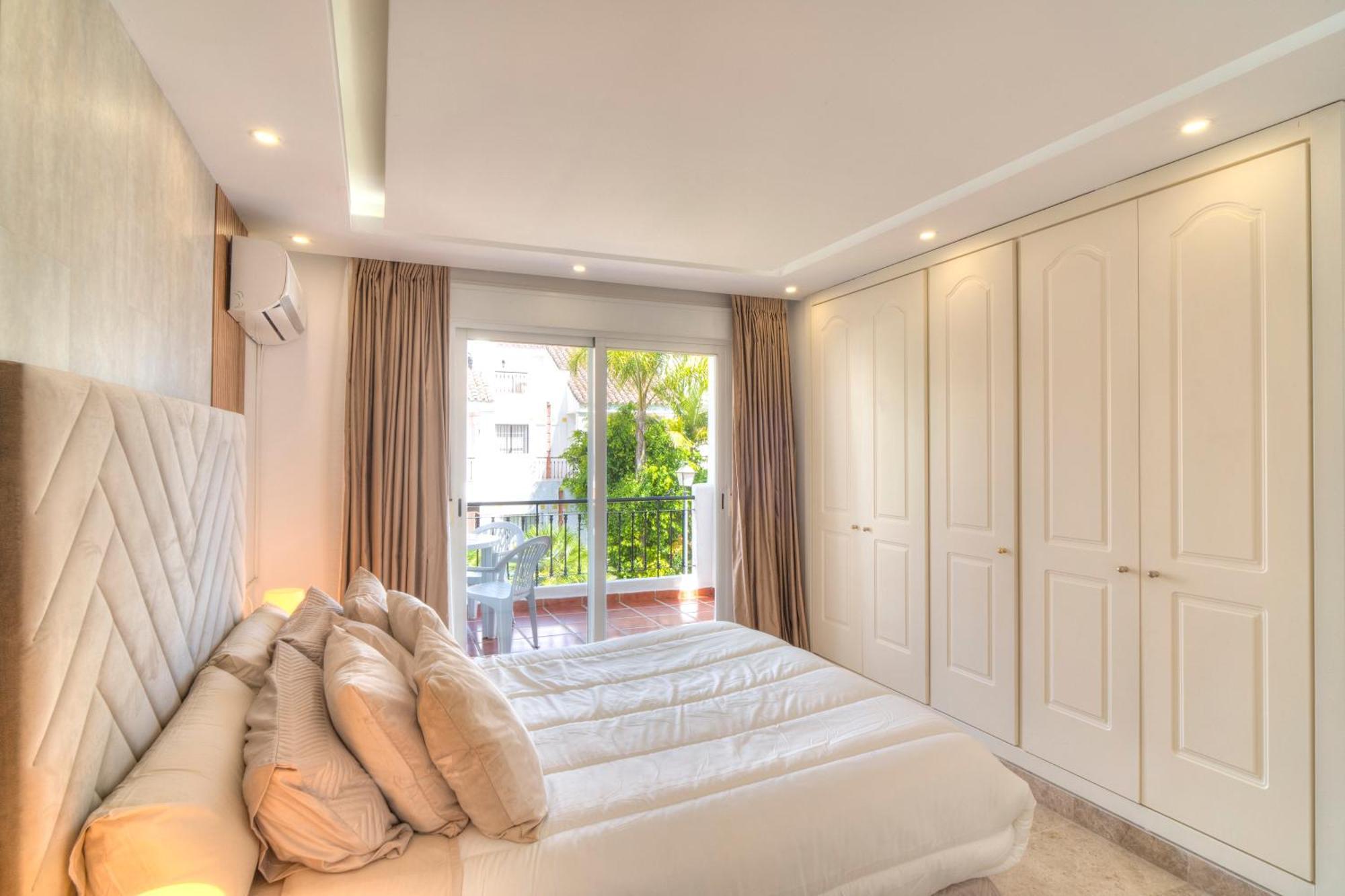 Serenity Luxury , Puerto Banus Marbella Bagian luar foto