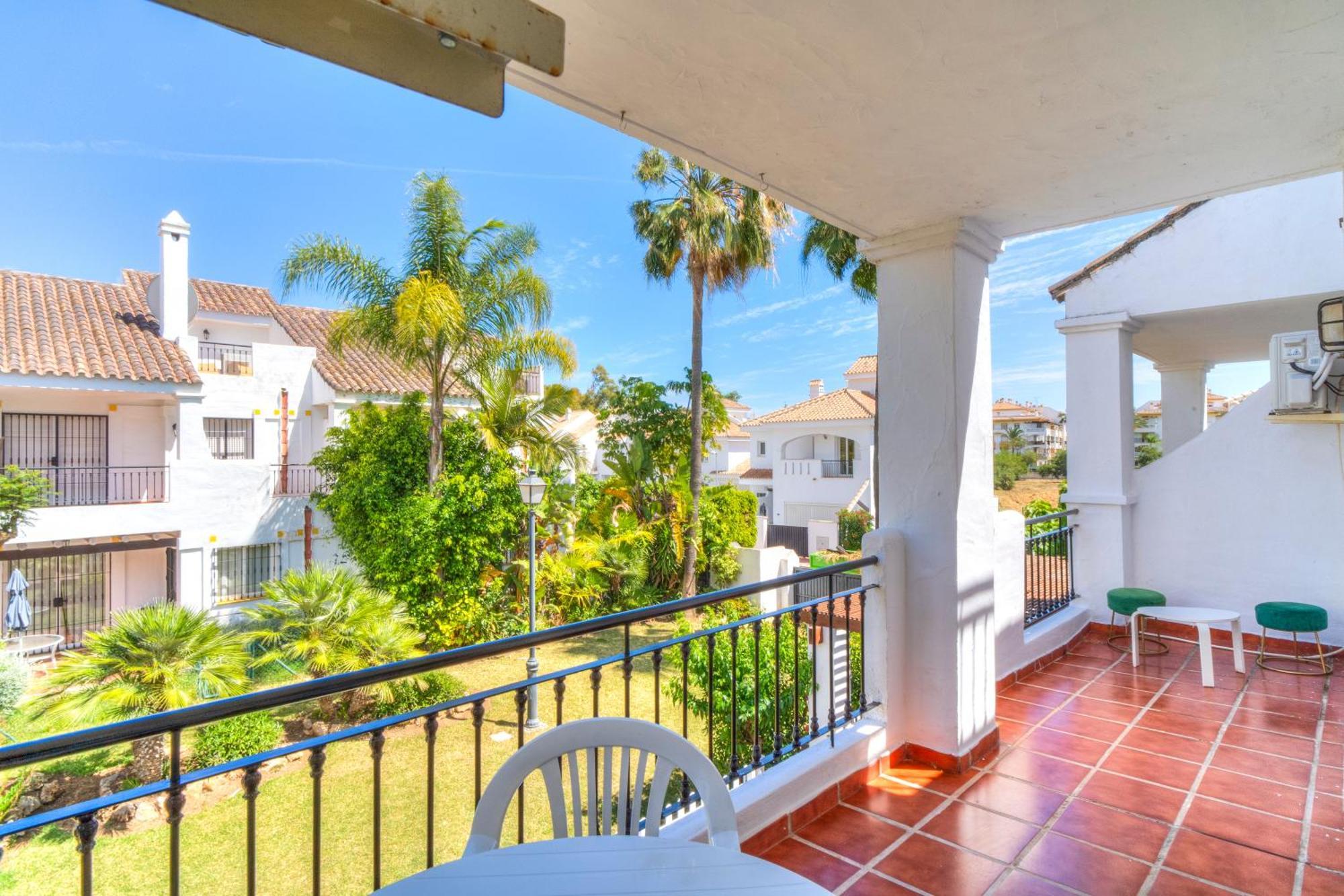 Serenity Luxury , Puerto Banus Marbella Bagian luar foto