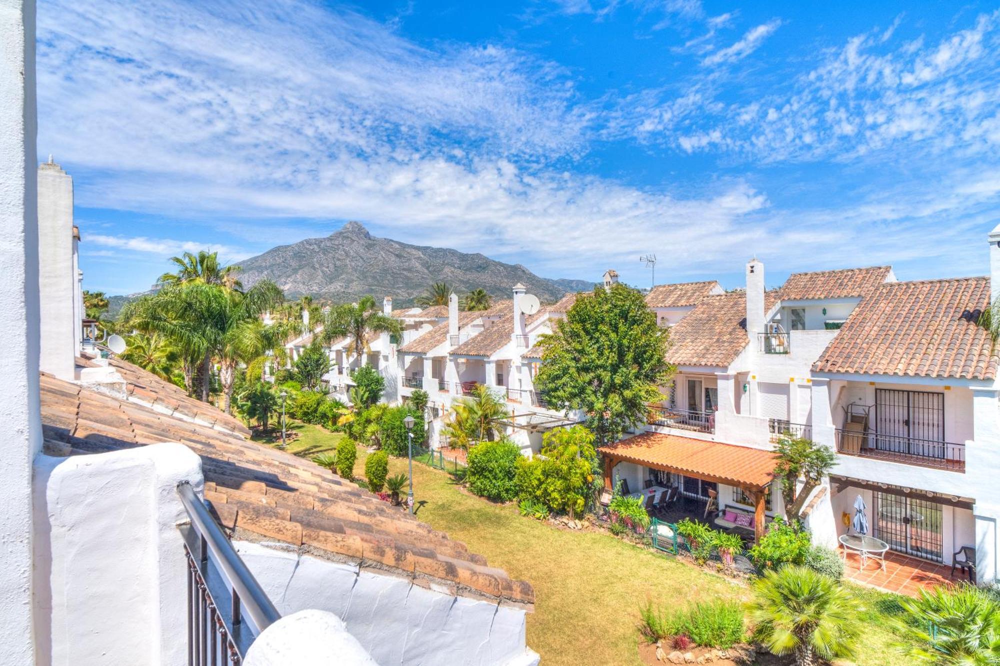 Serenity Luxury , Puerto Banus Marbella Bagian luar foto