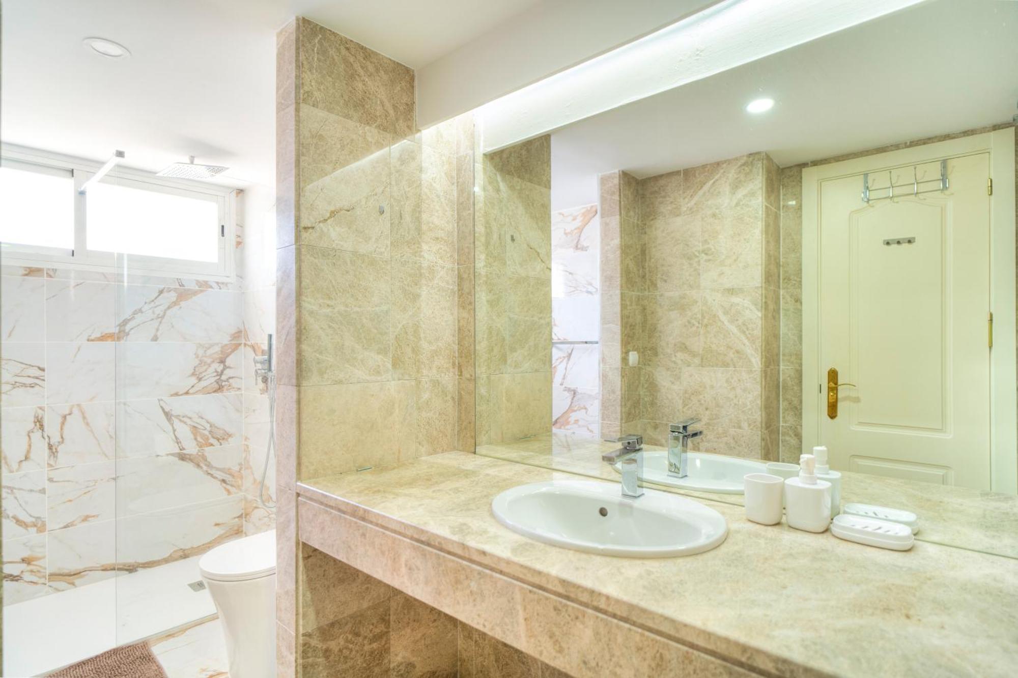 Serenity Luxury , Puerto Banus Marbella Bagian luar foto